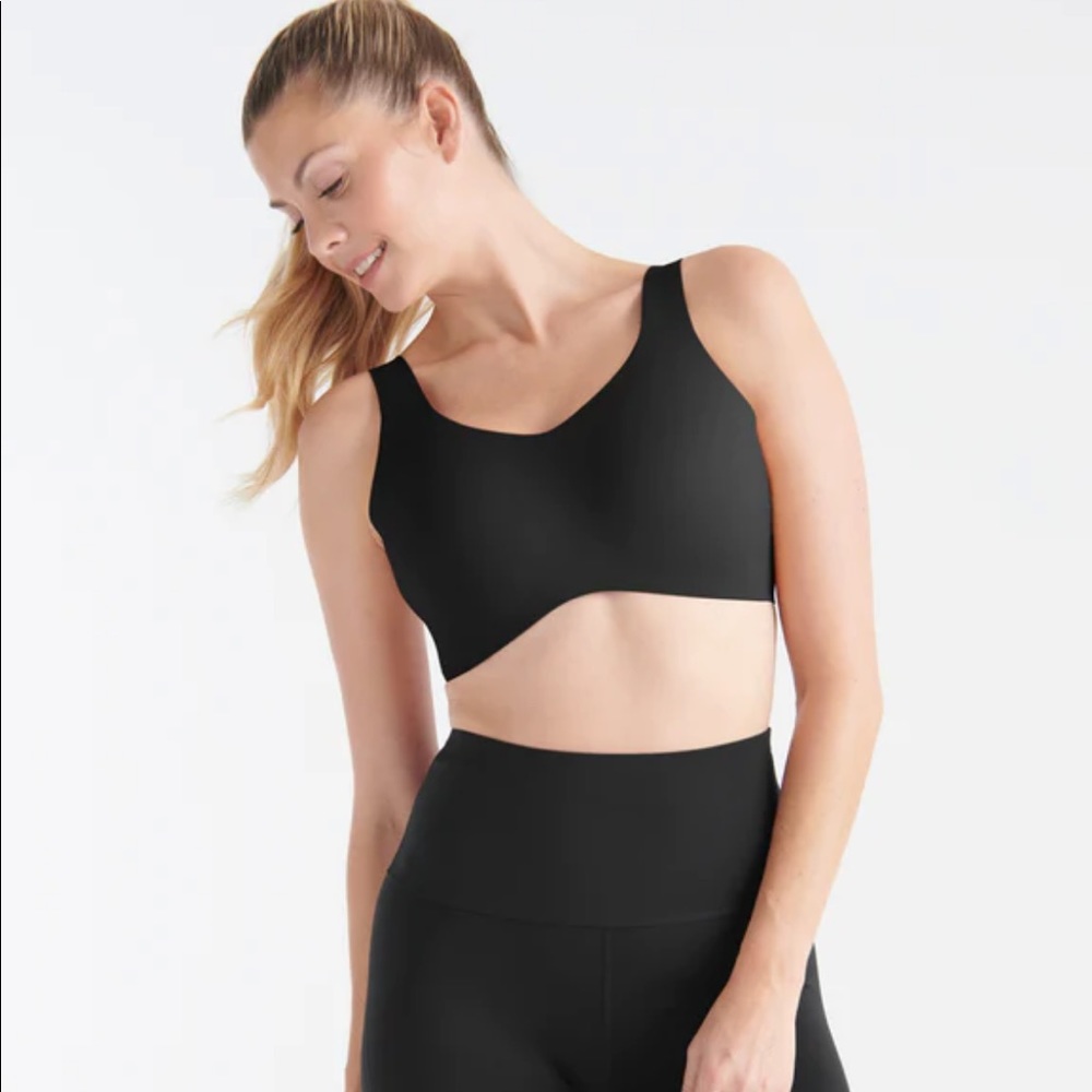 Knix catalyst adjustable sports bra